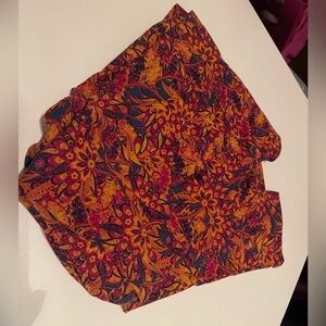 EUC LulaRoe Leggings T/C Goldenrod/Navy/Red Print
